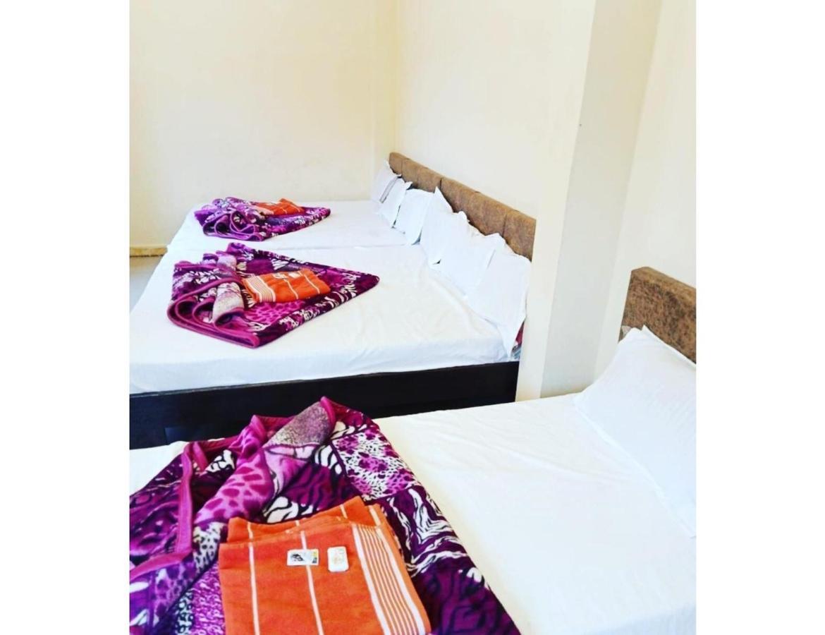 Hotel Mahakal Vishram, 우자인 외부 사진